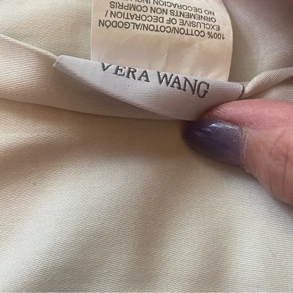 NWT $180 Vera Wang Accent pillow